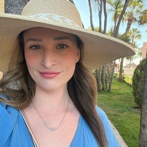 Meet your Posher, Kaya